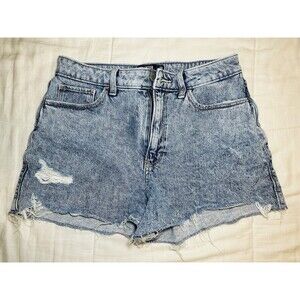 HOLLISTER Ultra High Rise Mom Cut Off Jean Shorts‎ *FLAW* SIZE 6